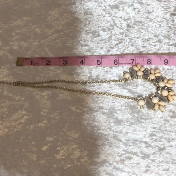 Faux Pearl and Rhinestone Statement Necklace - Picture 7 of 10